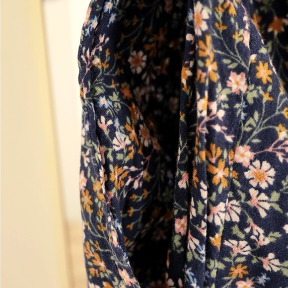 Floral Maxi Dress - Picture 5 of 8